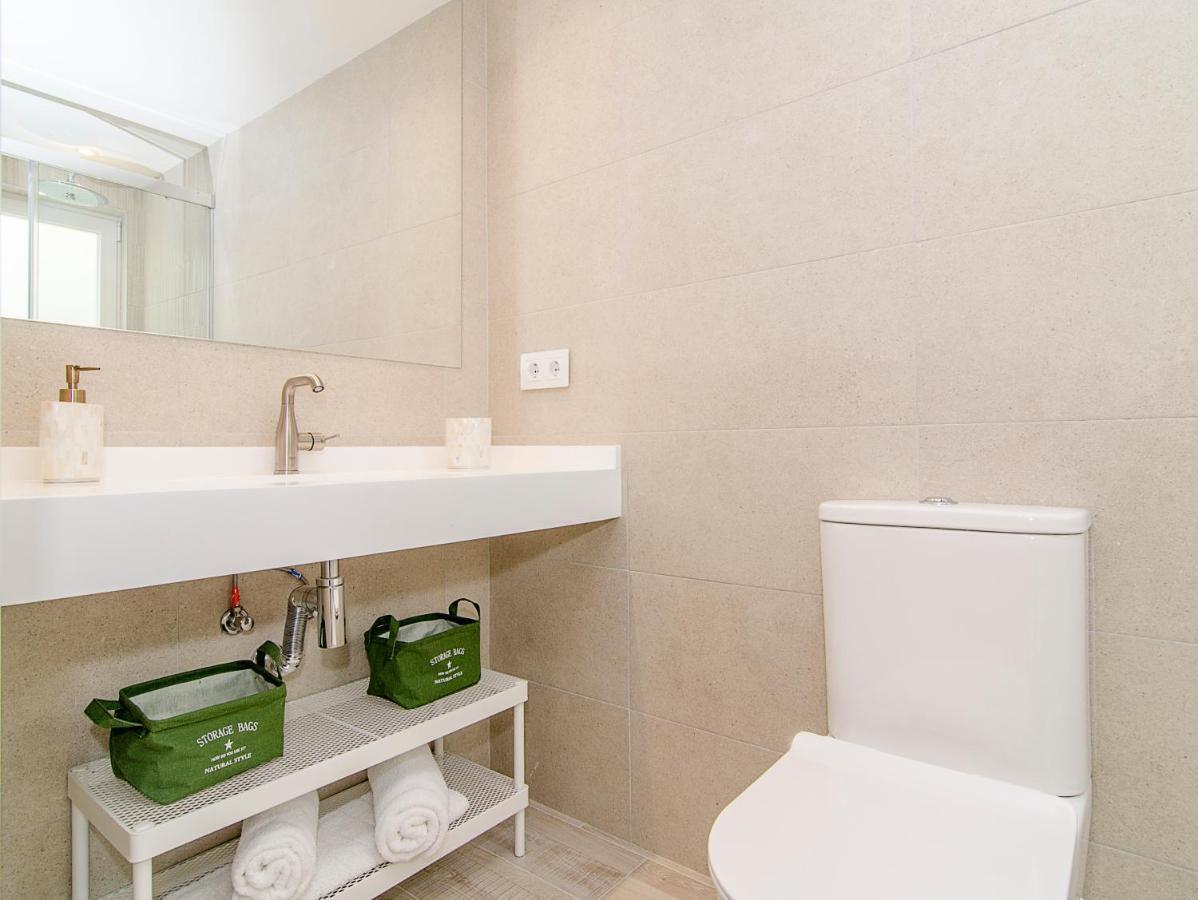 Sitges Spaces Oasis Suites- 4 Bedroom, 4 Ensuite Bathrooms, Terrace, Pool, Sitges Centre Zewnętrze zdjęcie